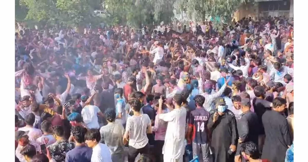 QAU Holi