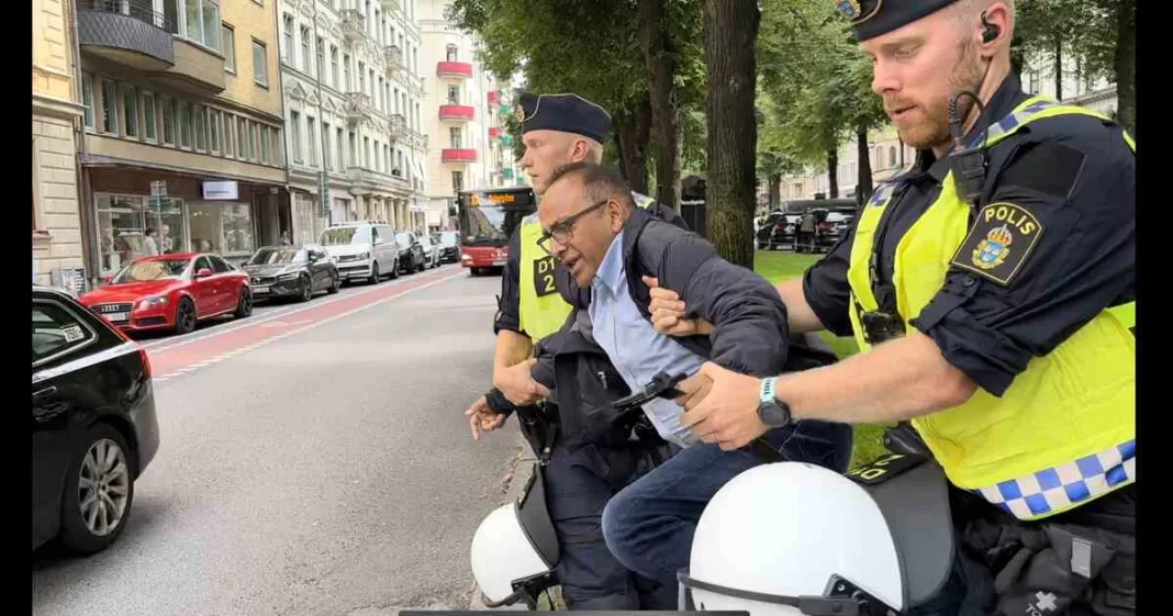 Police block Pakistani man