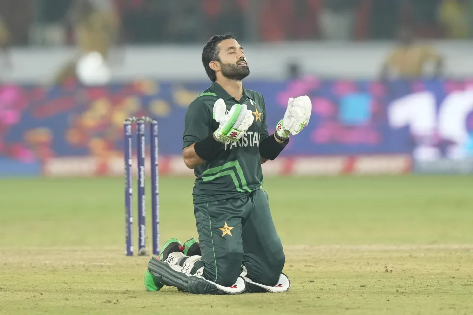 Pakistan beats Sri Lanka in a record run-chase
