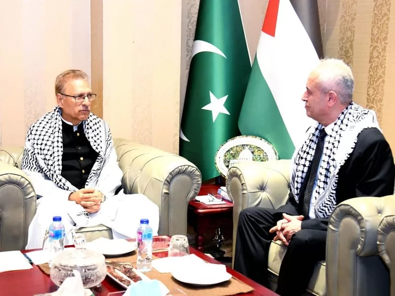 President visits Palestinian embassy