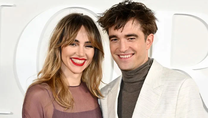 Suki Waterhouse and Robert Pattinson