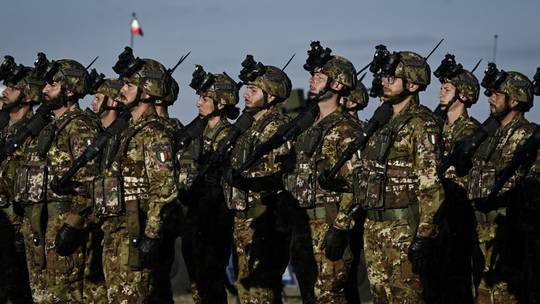 Italy calls for 'European army'