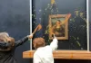 Protesters throw soup at Mona Lisa