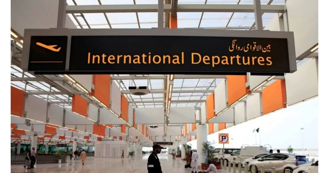 Pakistanis left country