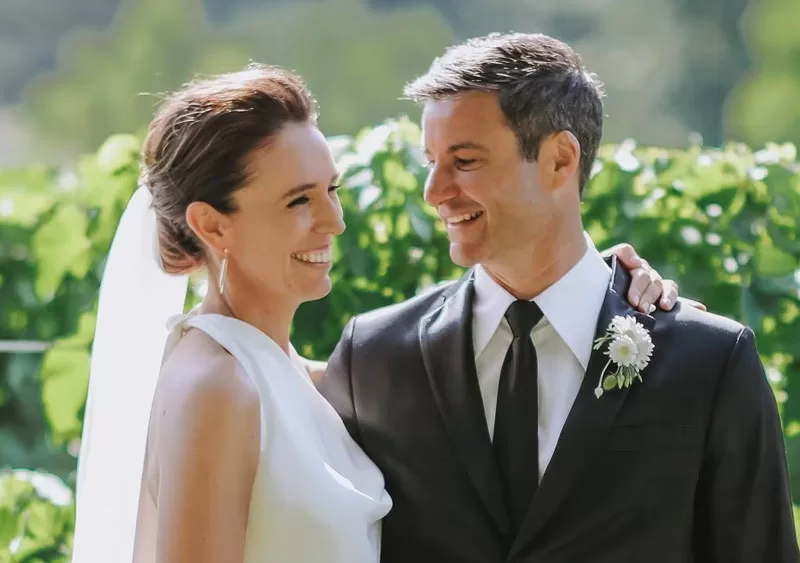 Jacinda Ardern weds longtime partner