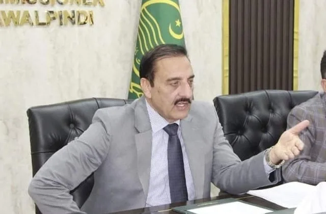 Commissioner Rawalpindi resigns: confessed Rigging in Polls