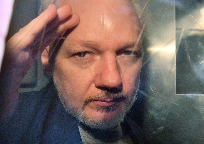 WikiLeaks' Julian Assange to admit violating Espionage Act