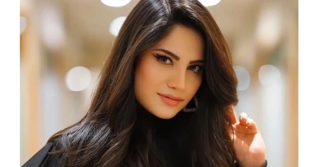 Neelam Muneer December