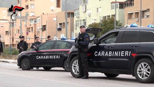 Italy arrests over 180 suspected mafia members