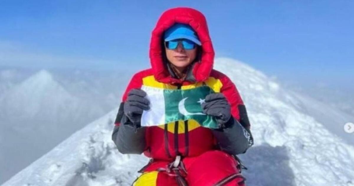 Pakistani woman conquers third highest peak in the world - Global ...