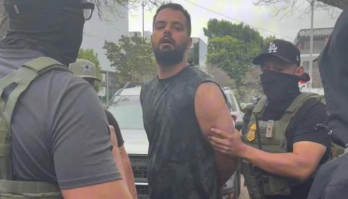 Immigration officers arrest Iranian asylum-seekers