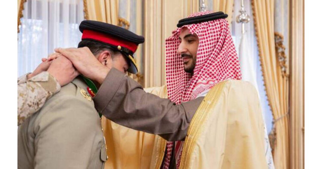 Saudi medal Asim Munir