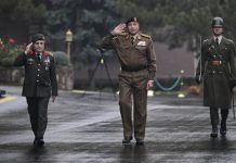 Libyan army chief killed in plane crash