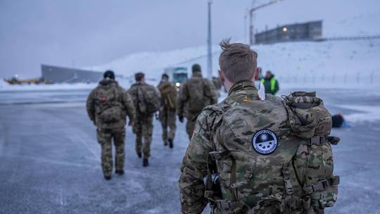 Denmark sends more troops to Greenland