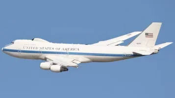 Rare Landing of US ‘Doomsday Plane’ at Los Angeles Airport Sparks Buzz