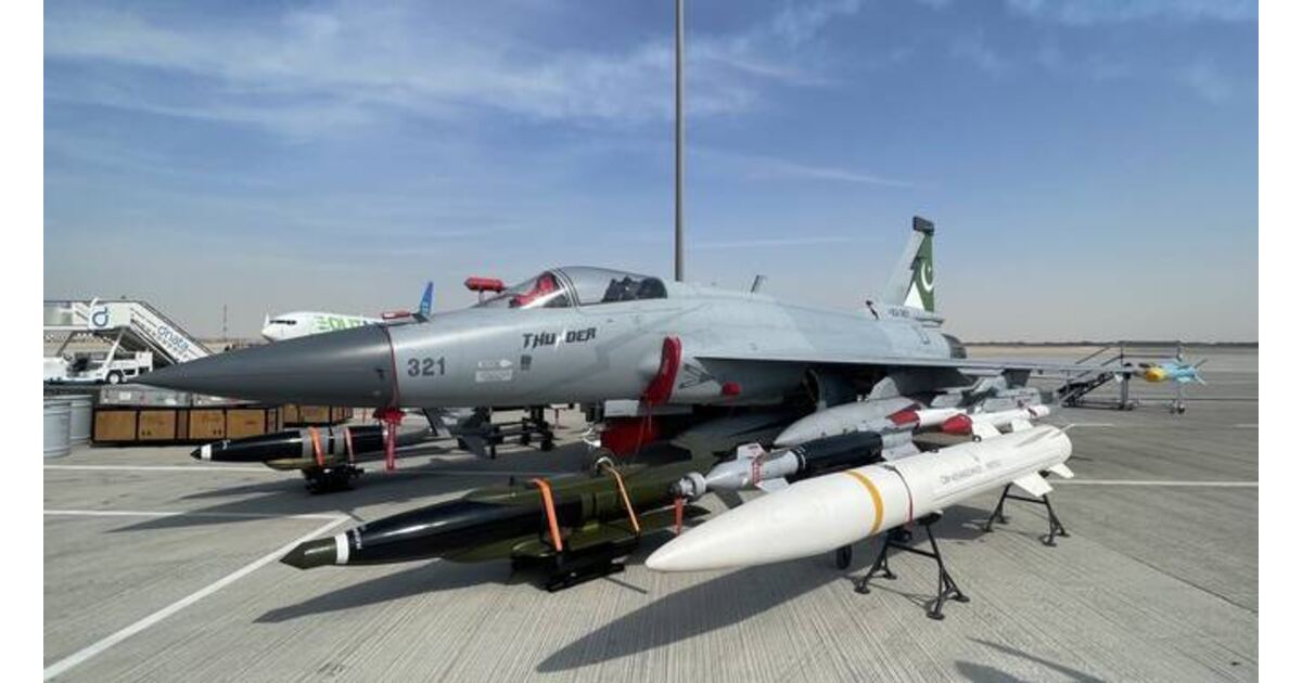 Pakistan Pitches JF-17 Thunder as Global Fighter Demand Surges at Riyadh Defense Expo