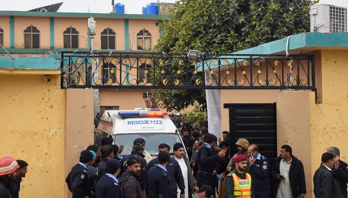 Witnesses describe blast rocking Islamabad imambargah