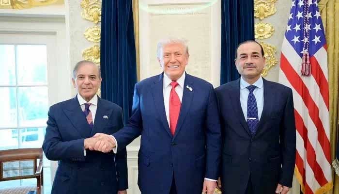 Trump hails PM Shehbaz, ‘tough fighter' CDF Munir at inaugural Board of Peace meeting