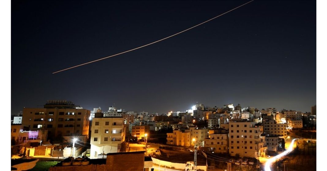 Iran economic targets US