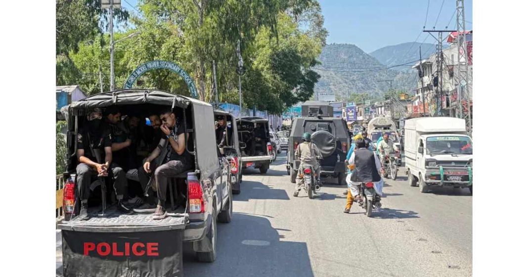 Protesters Kashmir
