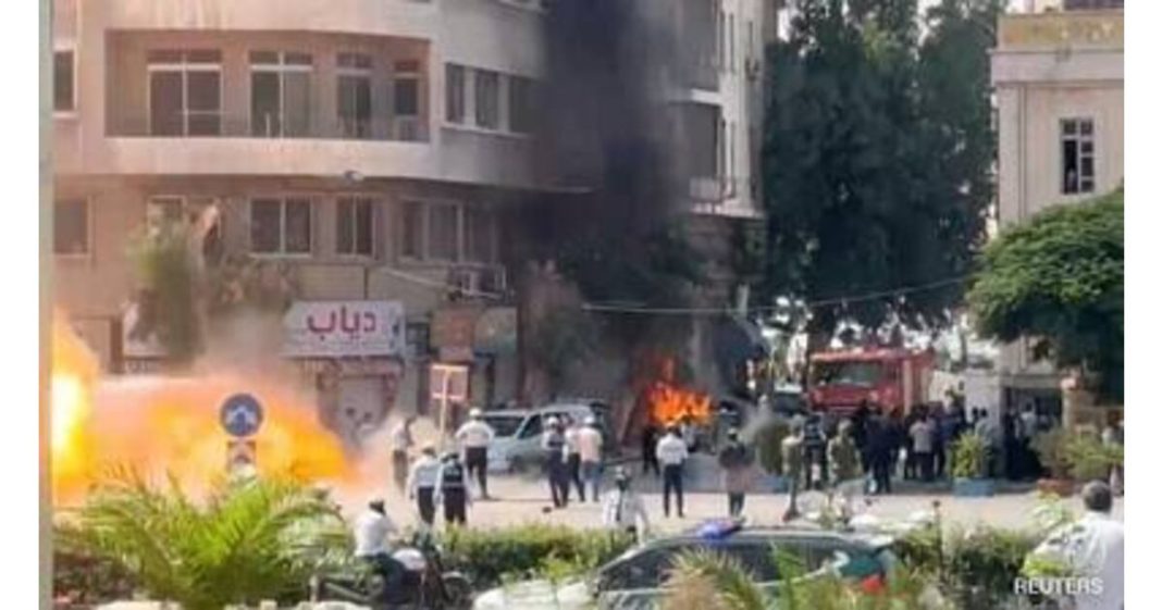 Damascus explosions Macron visit