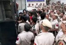 India detains top ‘cockroach’ leaders after flash protest CJP INDIA